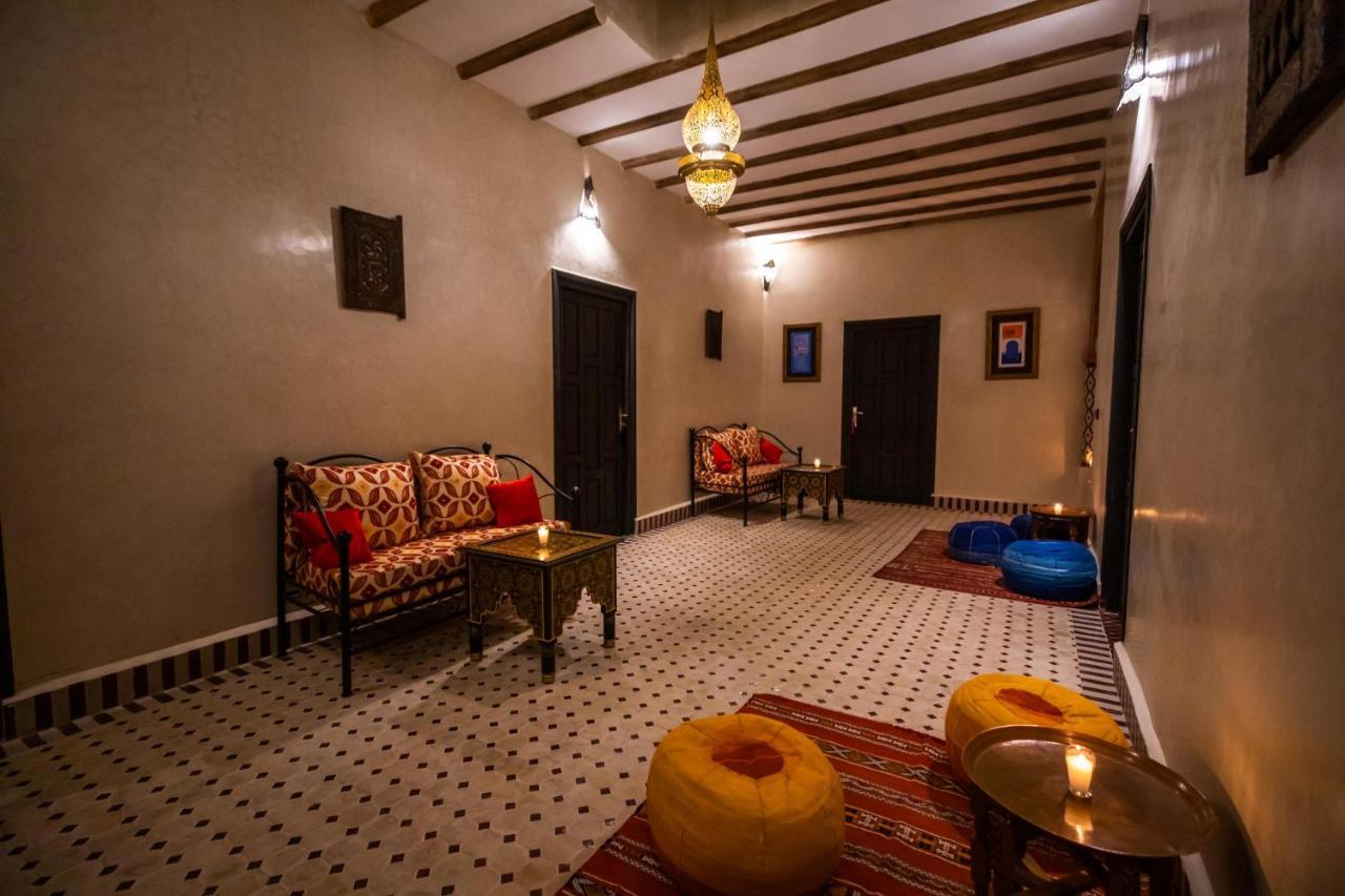 Riad Les Jardins De Merzouga Exterior photo