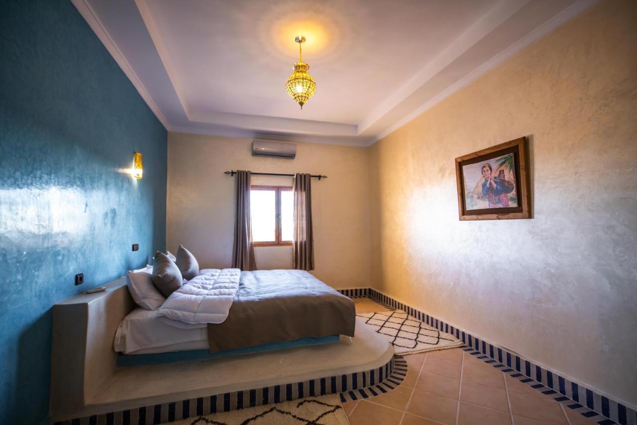 Riad Les Jardins De Merzouga Exterior photo
