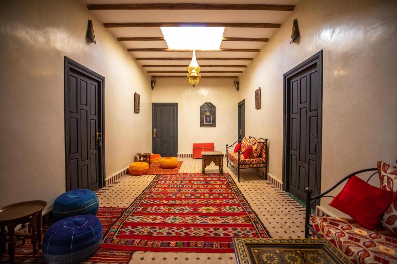 Riad Les Jardins De Merzouga Exterior photo