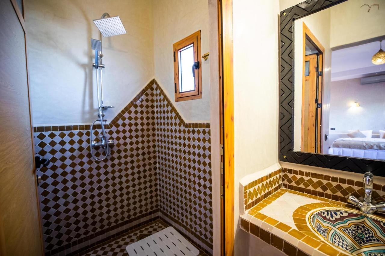 Riad Les Jardins De Merzouga Exterior photo