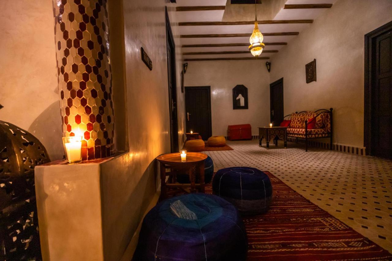 Riad Les Jardins De Merzouga Exterior photo