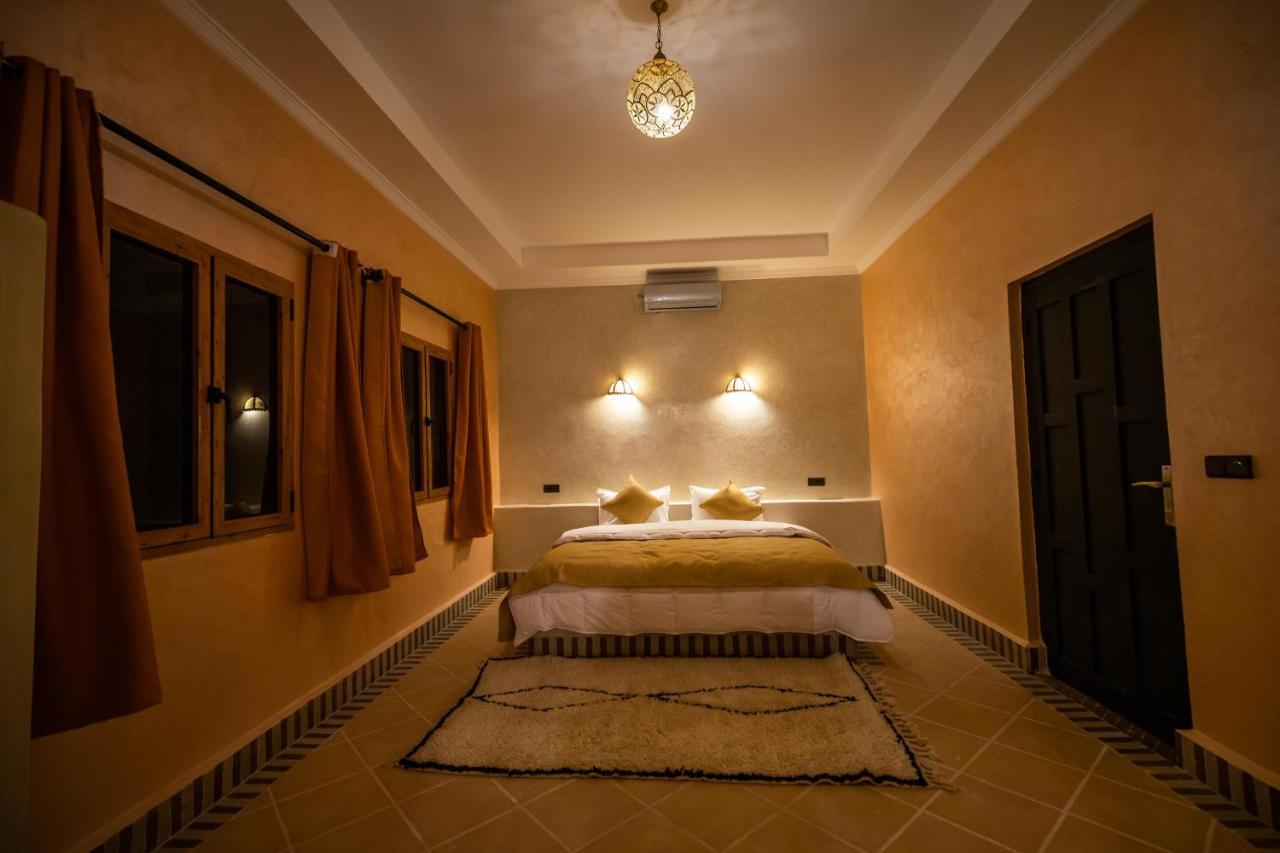 Riad Les Jardins De Merzouga Exterior photo
