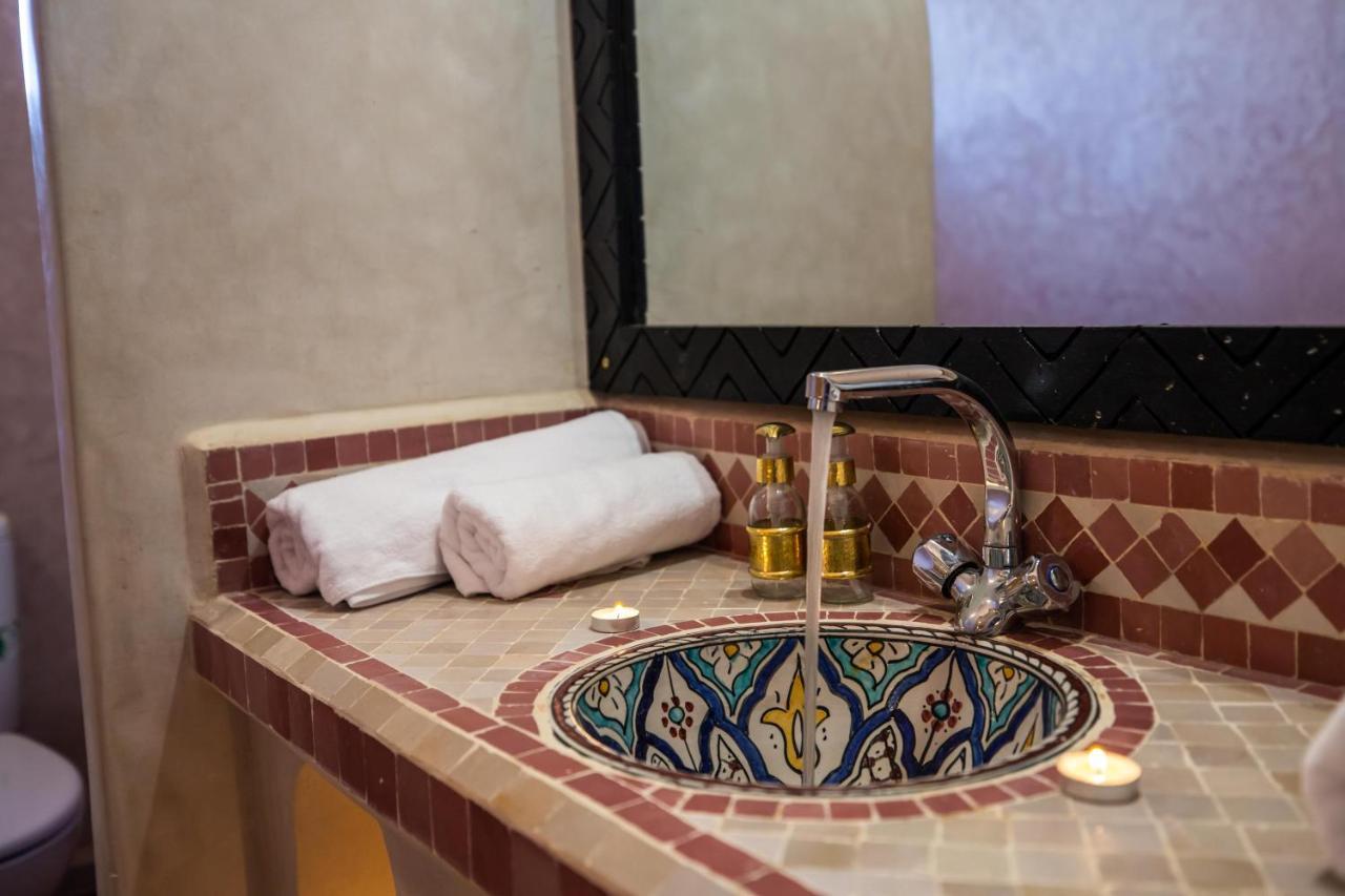 Riad Les Jardins De Merzouga Exterior photo