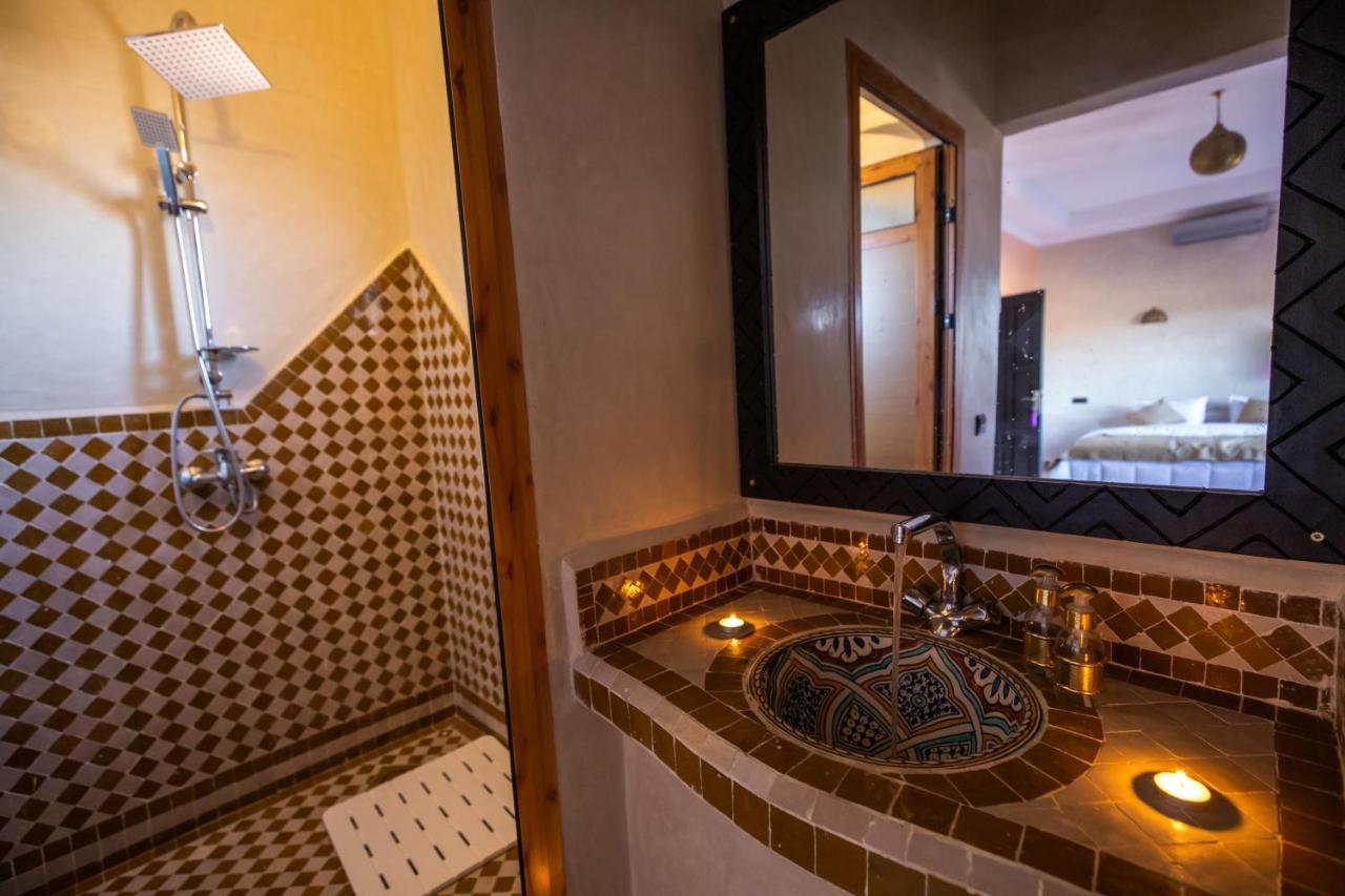 Riad Les Jardins De Merzouga Exterior photo