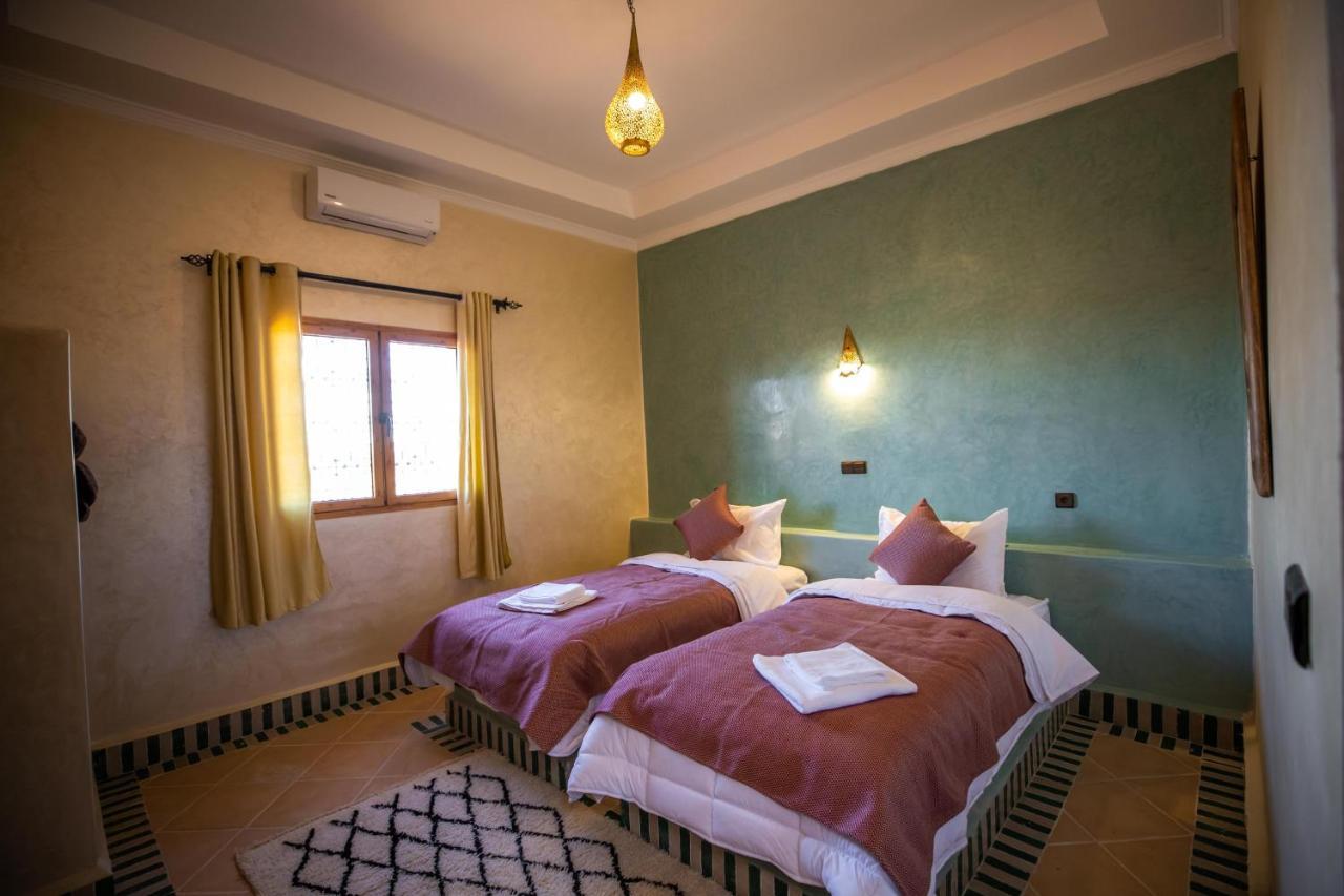 Riad Les Jardins De Merzouga Exterior photo