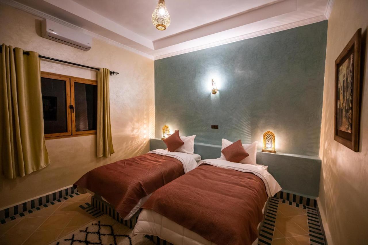 Riad Les Jardins De Merzouga Exterior photo