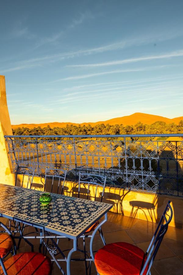 Riad Les Jardins De Merzouga Exterior photo